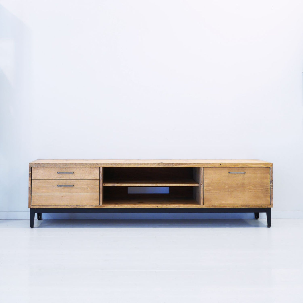 テレビボード – NEALD