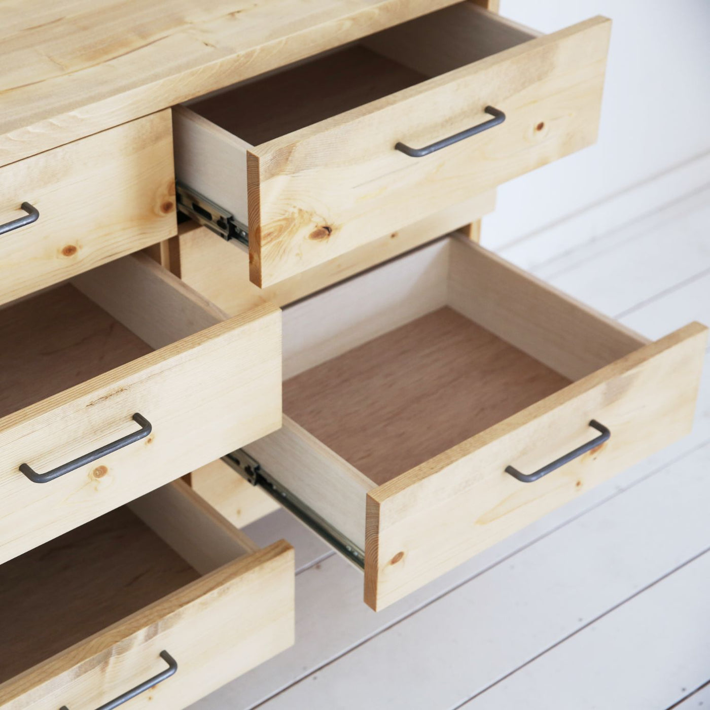 展示品□無垢オーダーNEALD□ワイドチェスト□パイン材□34.1万□12杯□