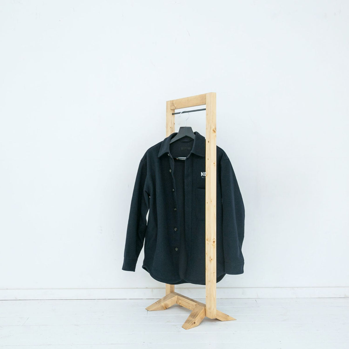 ハンガーラック – NEALD